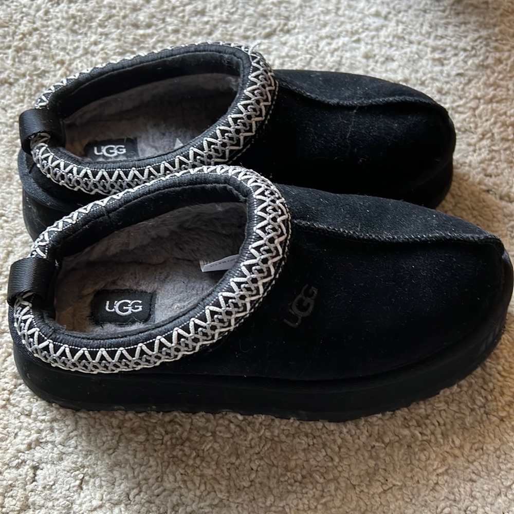 Ugg tazz platform slipper